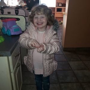 Meet your Posher, Elisa